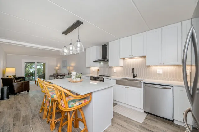 a view of small space with empty racks