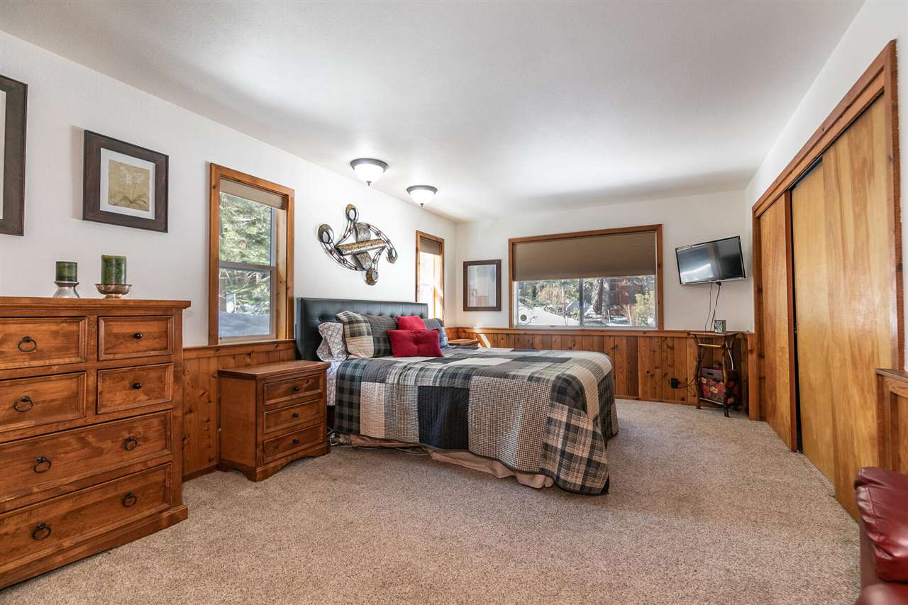 12651 Ski View Loop Truckee, CA 96161 - Photo 17 of 21 Gallery Image 17