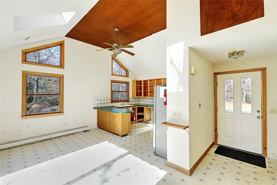 1313 Curtis Corner Road South Kingstown, RI 02879 - Photo 15 of 47