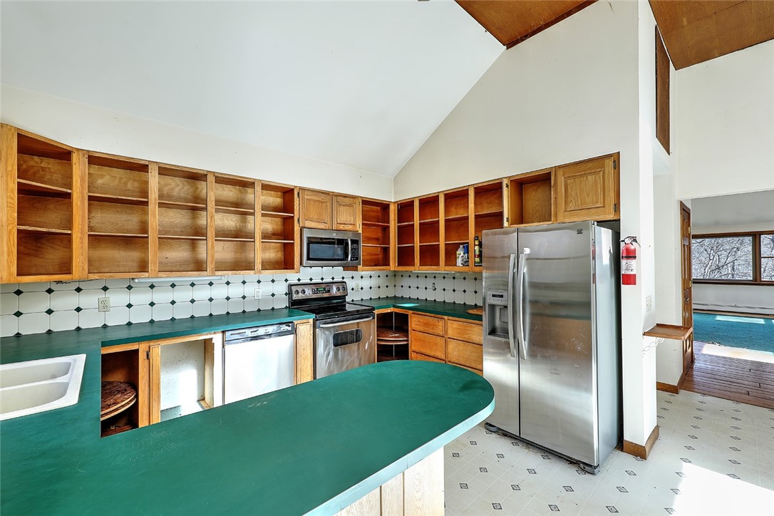 1313 Curtis Corner Road South Kingstown, RI 02879 - Photo 17 of 47