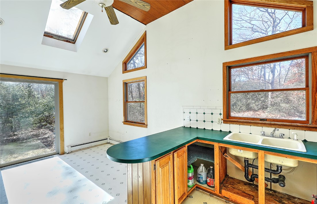 1313 Curtis Corner Road South Kingstown, RI 02879 - Photo 19 of 47