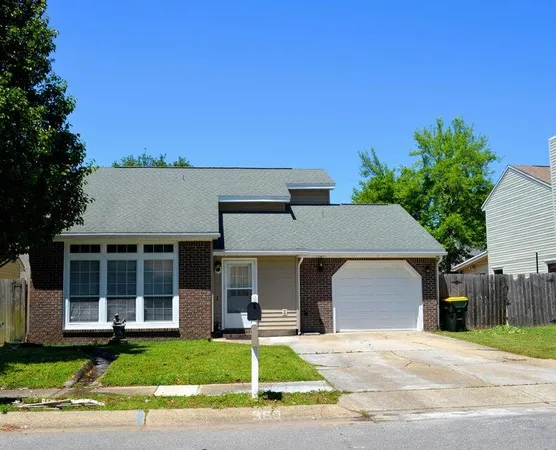 $1,950 | 380 Canterbury Circle Northwest, Fort Walton Beach, FL 32548