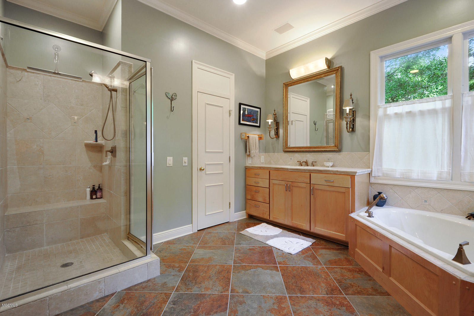 9153 Ridge Road Gulfport, MS 39503 - Photo 15 of 28 015_1600x1067_mls