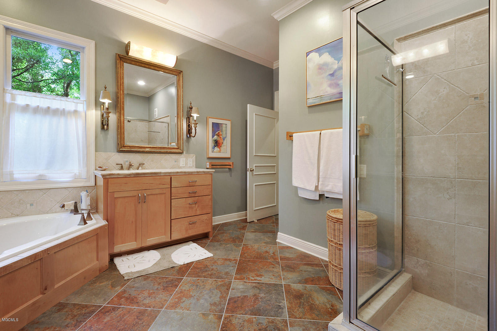 9153 Ridge Road Gulfport, MS 39503 - Photo 16 of 28 016_1600x1067_mls