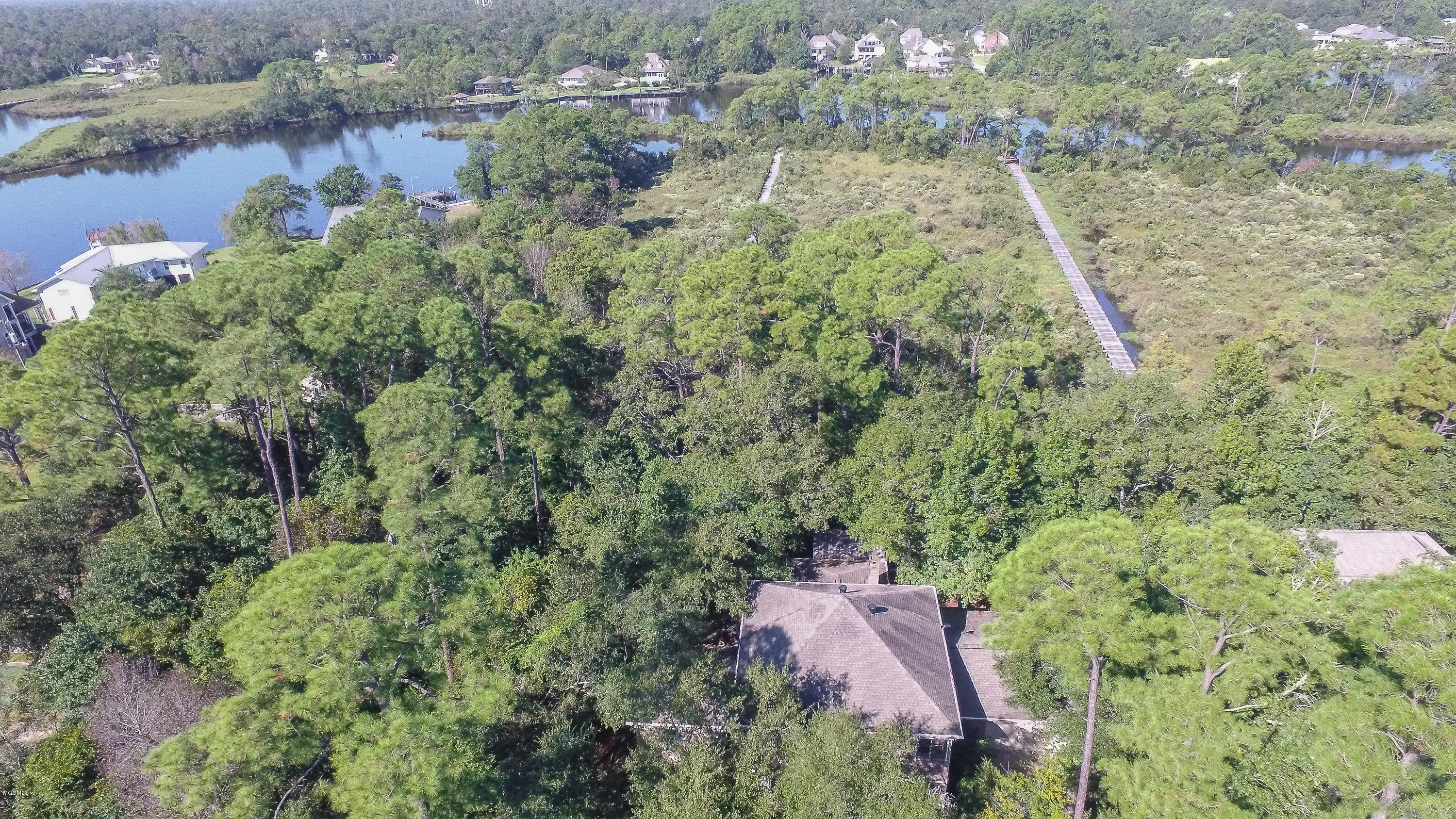 9153 Ridge Road Gulfport, MS 39503 - Photo 25 of 28 000-3