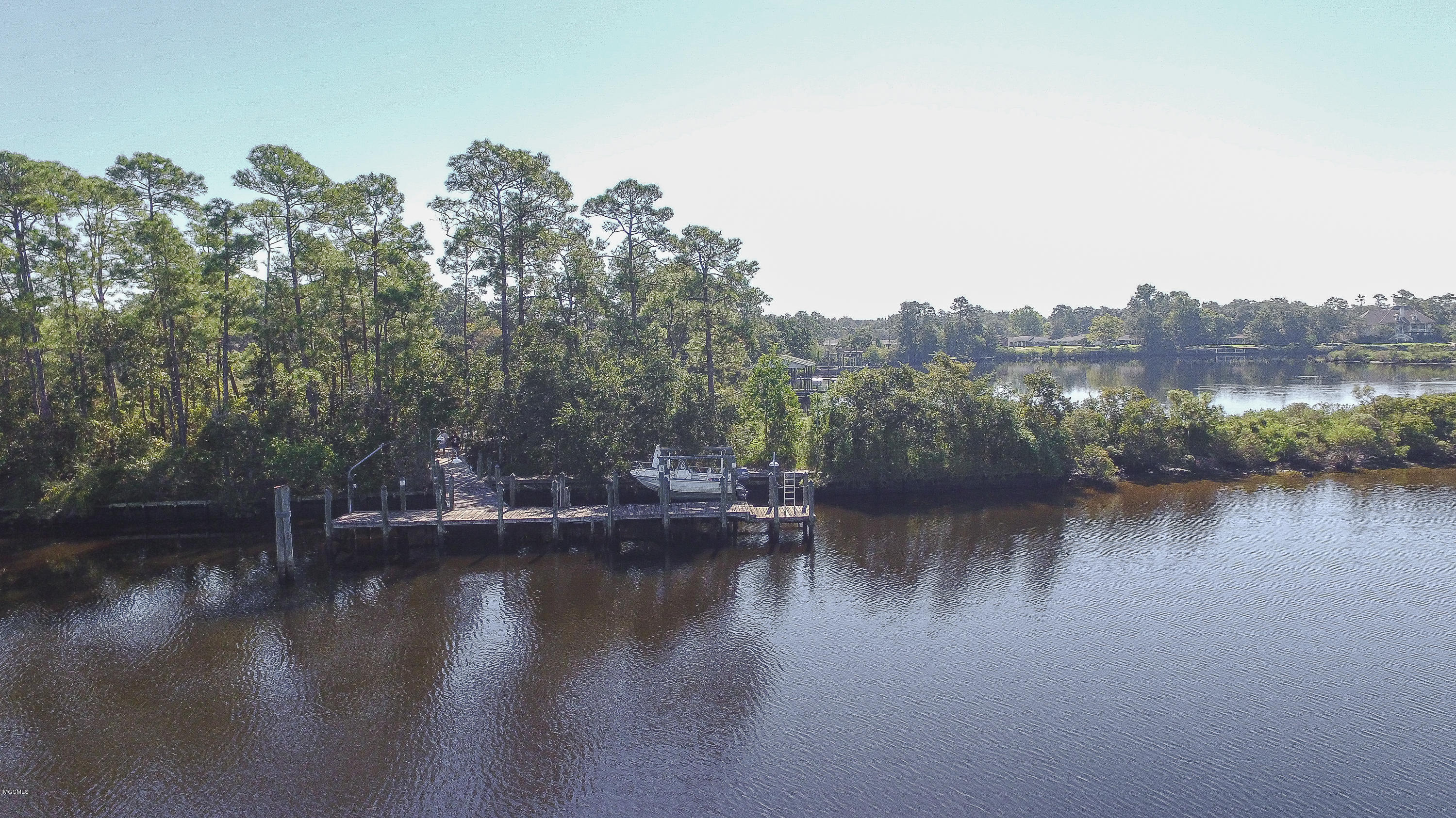 9153 Ridge Road Gulfport, MS 39503 - Photo 5 of 28 000-7