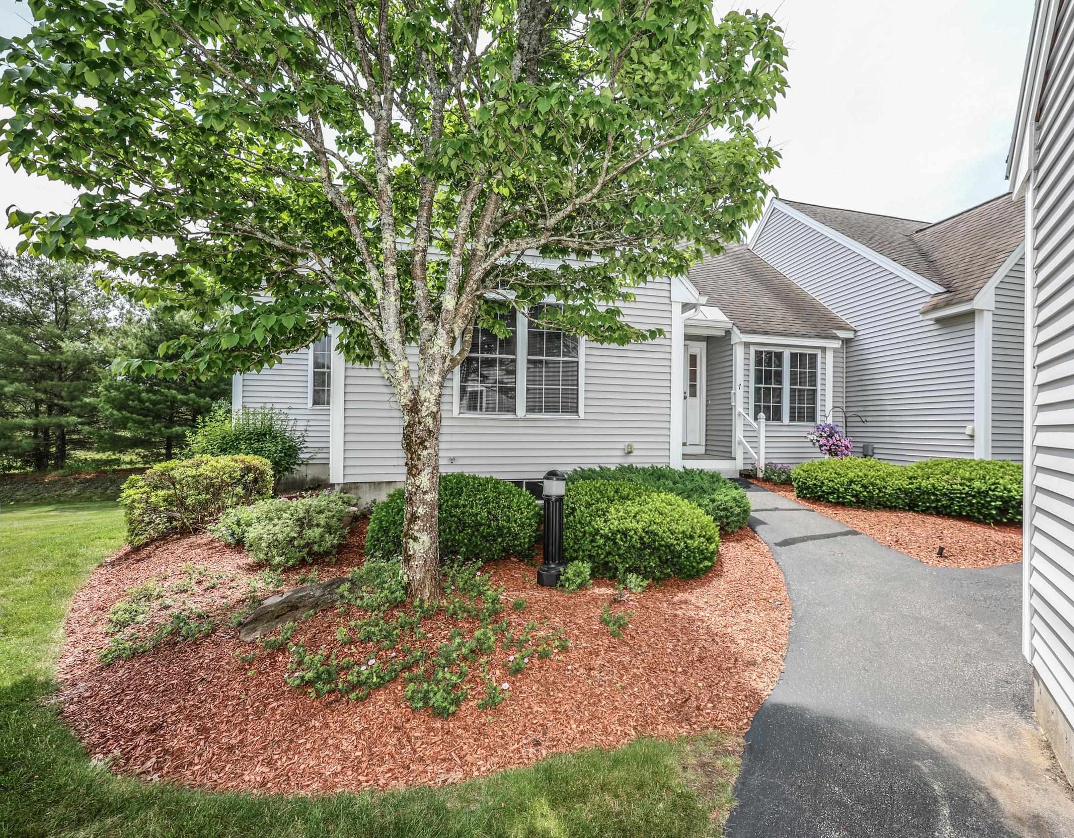 7 Rail Way Hollis, NH 03049 - Photo 1 of 51