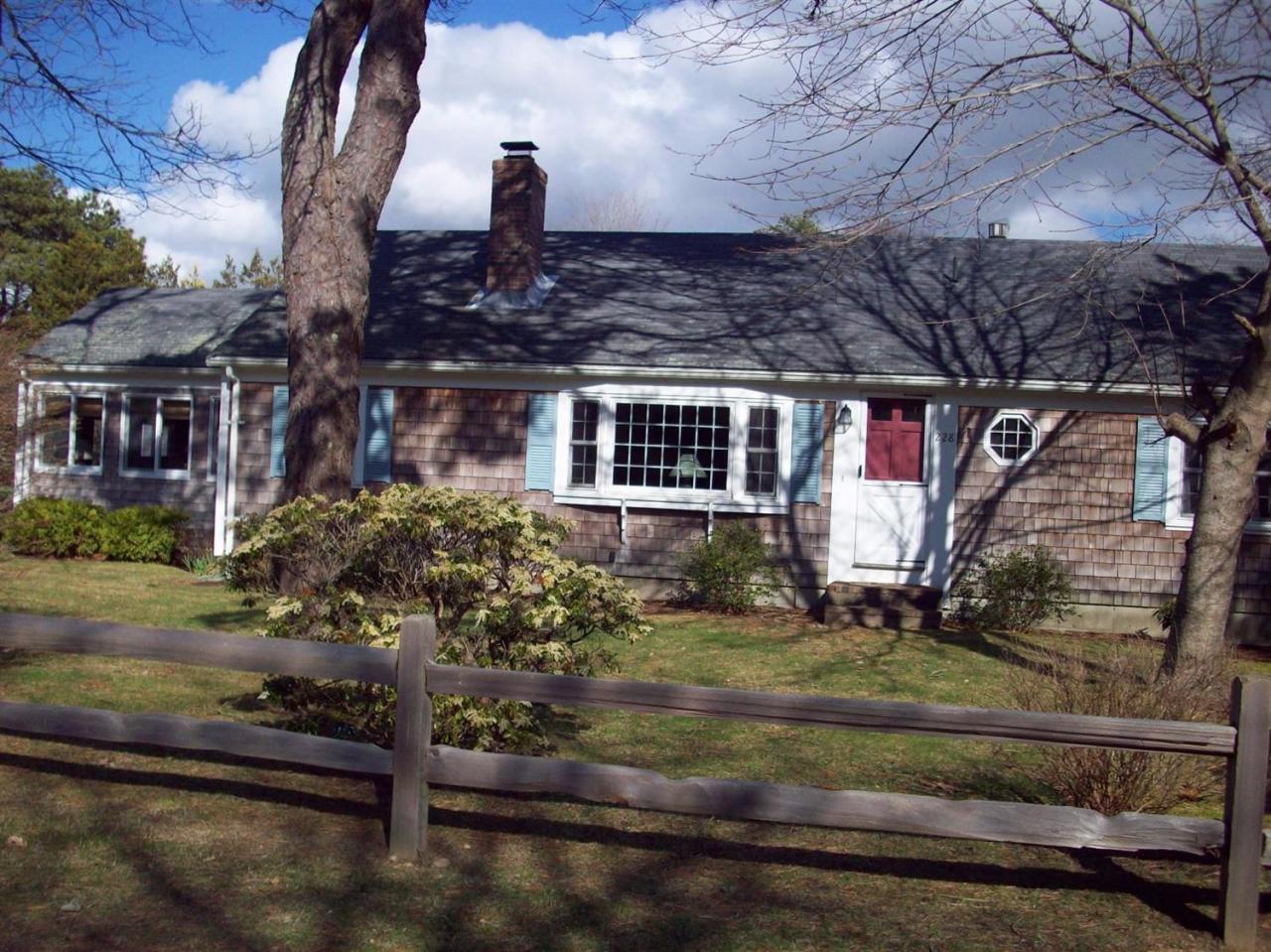 228 New Boston Road Dennis, MA 02638 - Photo 1 of 14 Primary Photo