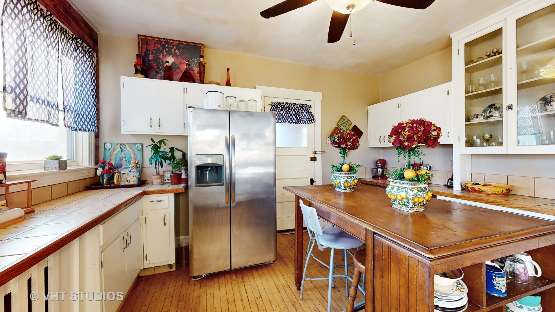 3122 Wisconsin Avenue Berwyn, IL 60402 - Photo 15 of 32 a kitchen with stainless steel appliances granite countertop a sink and cabinets