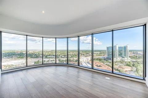 $519,400 | 1701 Hermann Drive, Unit 24B, Houston, TX 77004