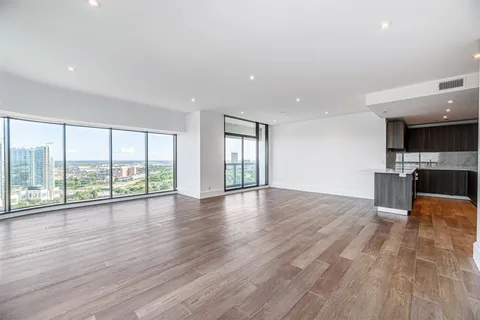 $519,400 | 1701 Hermann Drive, Unit 24B, Houston, TX 77004