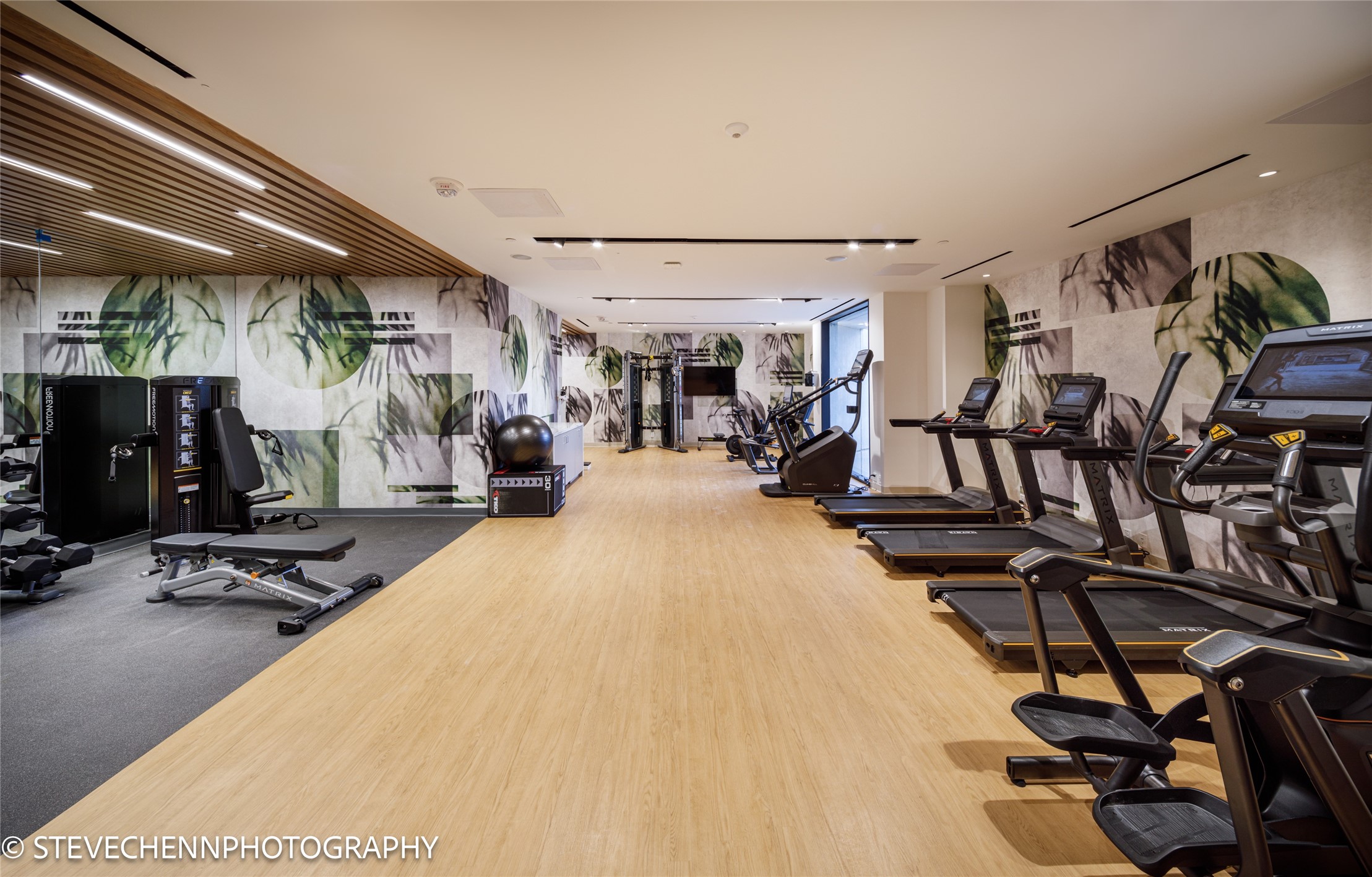 1701 Hermann Drive, Unit 24B Houston, TX 77004 - Photo 30 of 33 Renovated fitness center