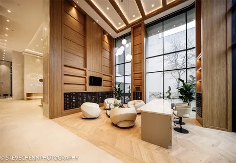 $519,400 | 1701 Hermann Drive, Unit 24B, Houston, TX 77004