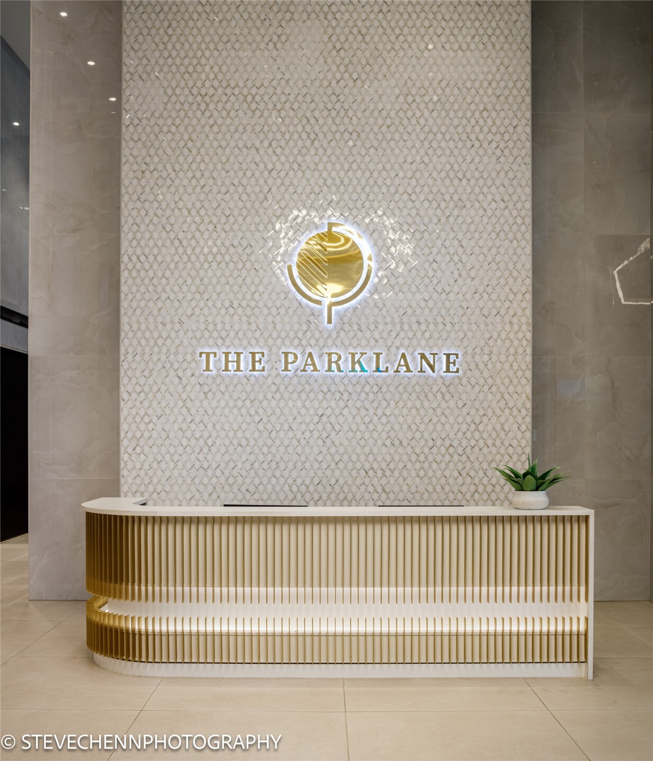 1701 Hermann Drive, Unit 24B Houston, TX 77004 - Photo 32 of 33 Full service building with 24 hr. Concierge