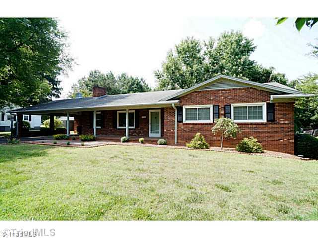 171 Cana Road Mocksville, NC 27028 - Photo 1 of 16 Exterior Front. Large Front Yard!