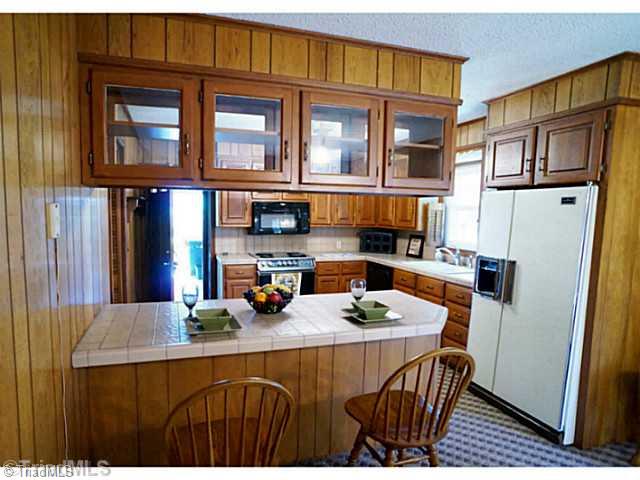 171 Cana Road Mocksville, NC 27028 - Photo 4 of 16 Kitchen. Eat-In Kitchen Area