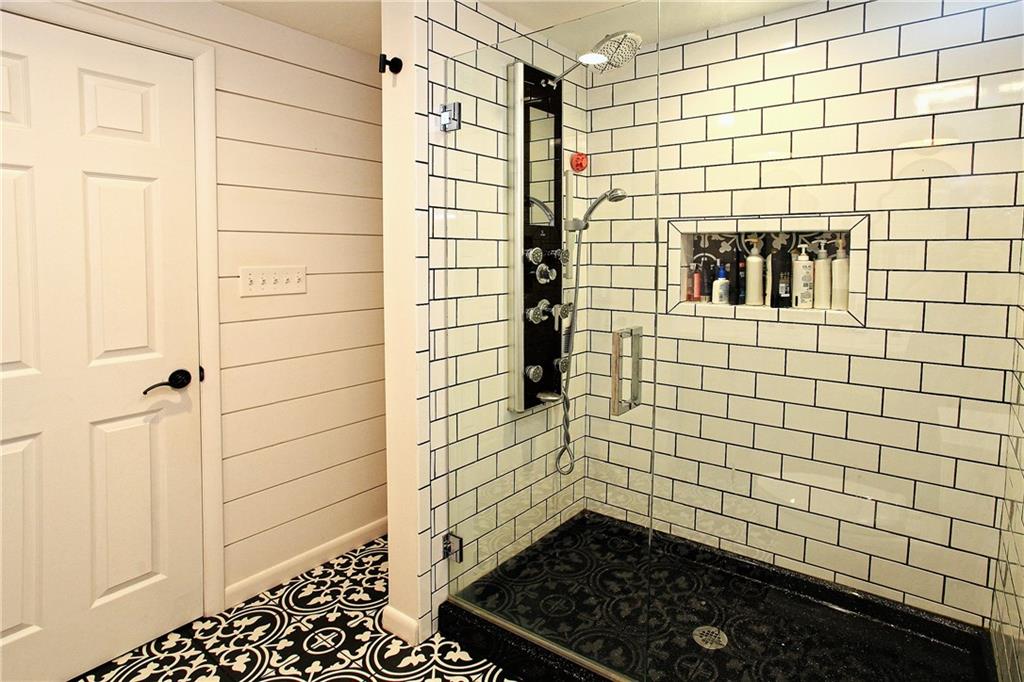 2451 Saunders Station Road Monroeville, PA 15146 - Photo 11 of 24 Gallery Image 11