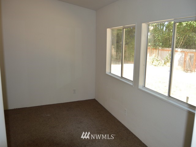 4334 Dyes Inlet Road Northwest Bremerton, WA 98312 - Photo 18 of 25 Gallery Image 18