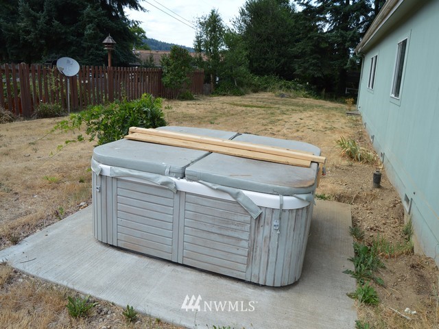 4334 Dyes Inlet Road Northwest Bremerton, WA 98312 - Photo 23 of 25 Gallery Image 23