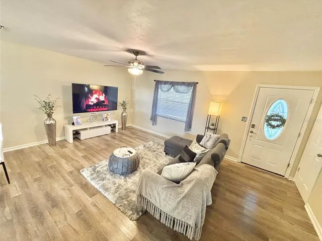 $320,000 | 5515 Northwest 27th Terrace, Gainesville, FL 32653