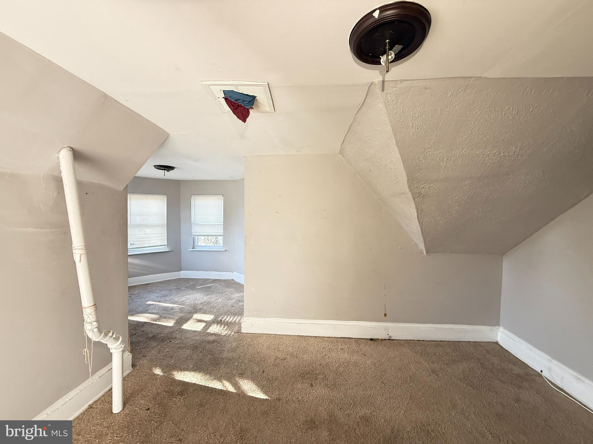 4014 Penhurst Avenue Baltimore, MD 21215 - Photo 17 of 39