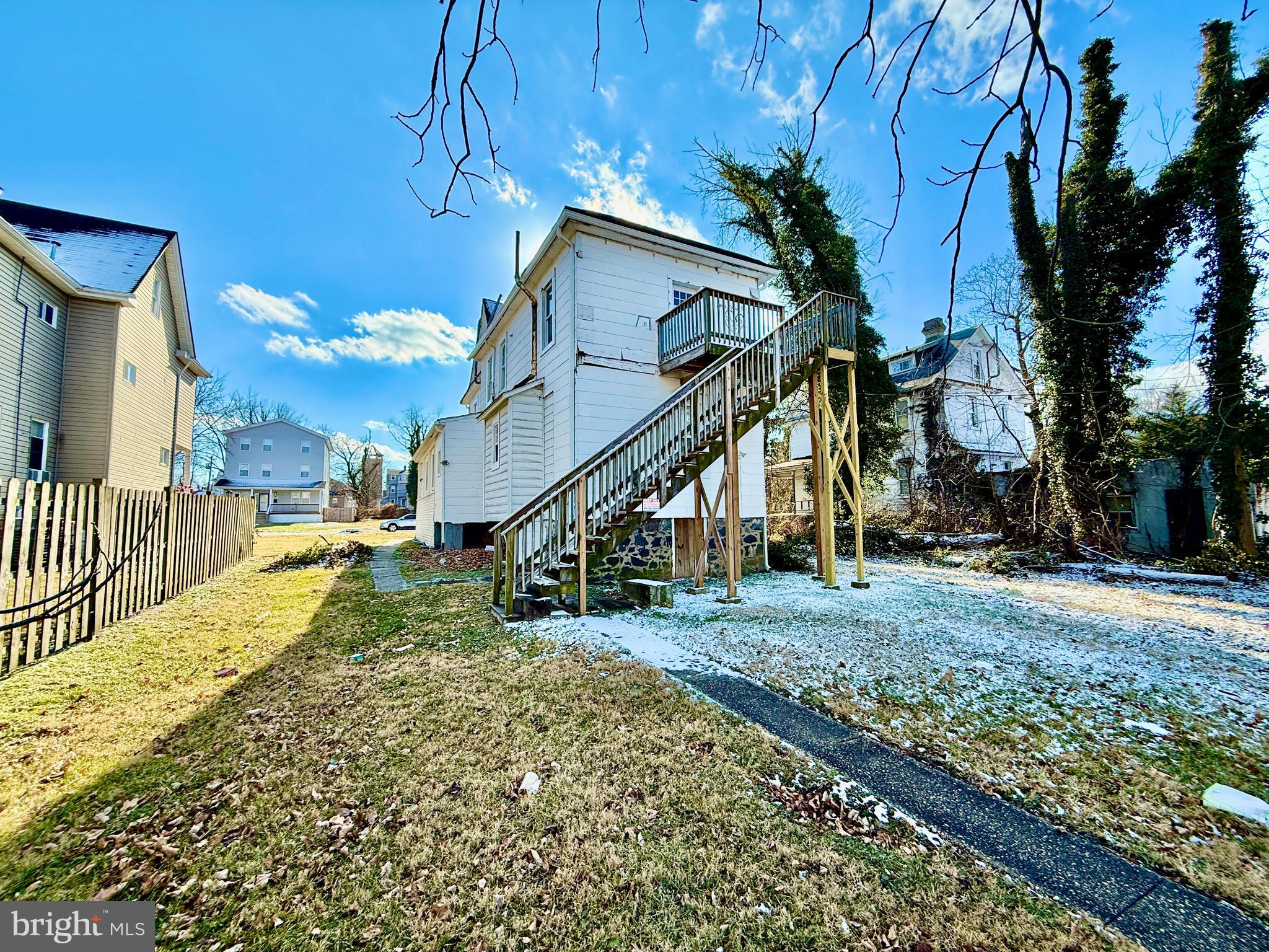 4014 Penhurst Avenue Baltimore, MD 21215 - Photo 2 of 39