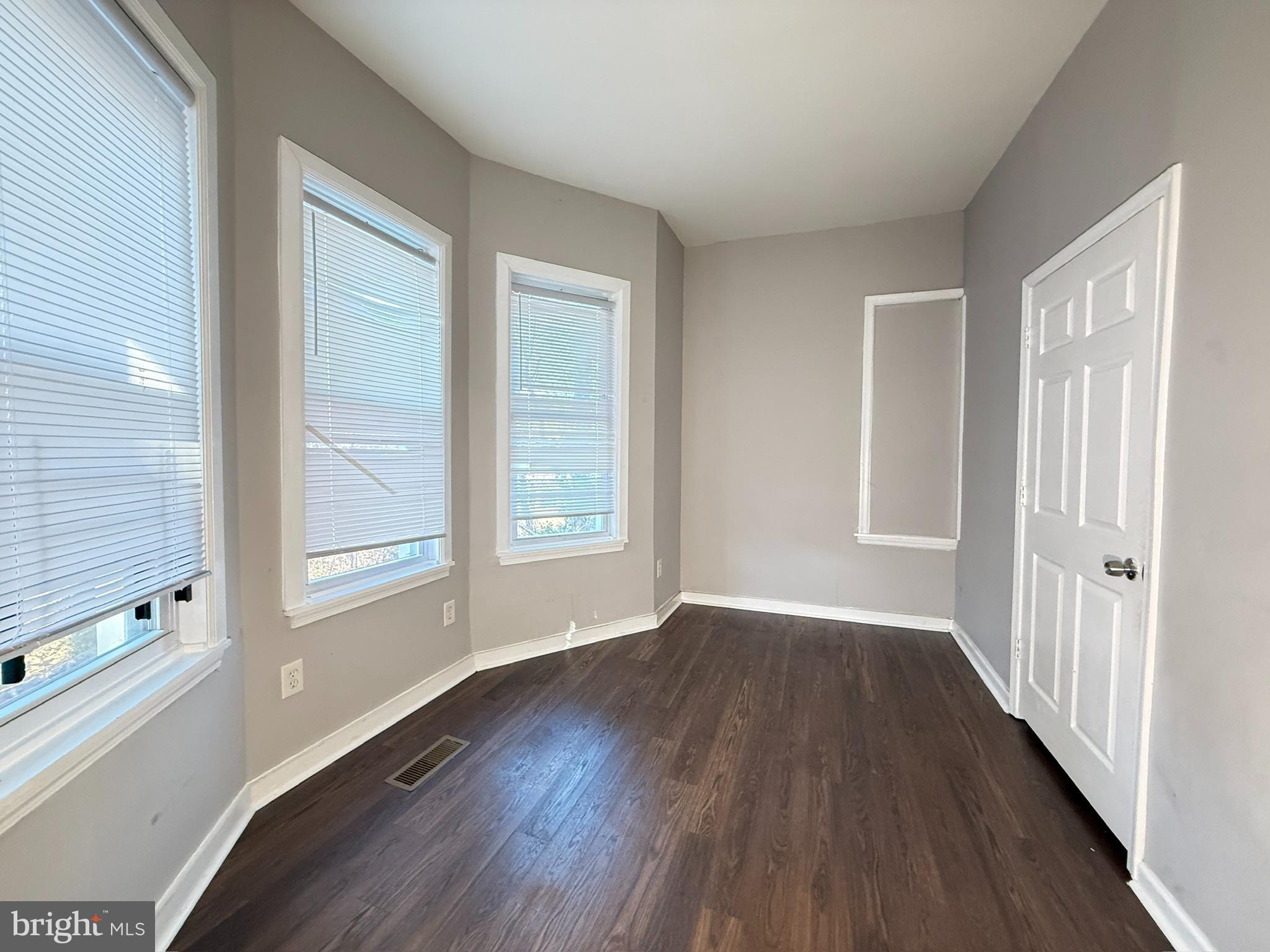 4014 Penhurst Avenue Baltimore, MD 21215 - Photo 35 of 39