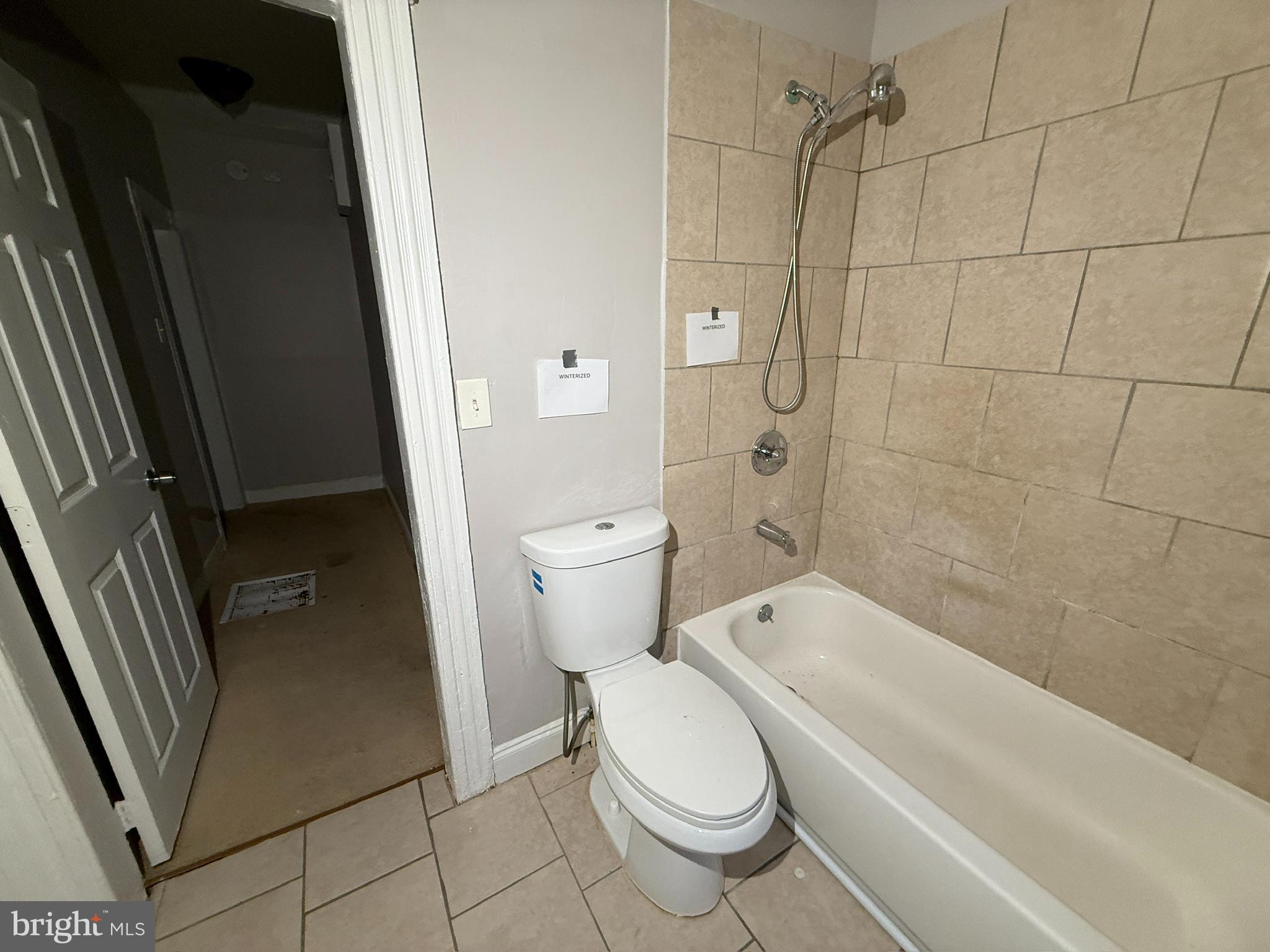 4014 Penhurst Avenue Baltimore, MD 21215 - Photo 7 of 39