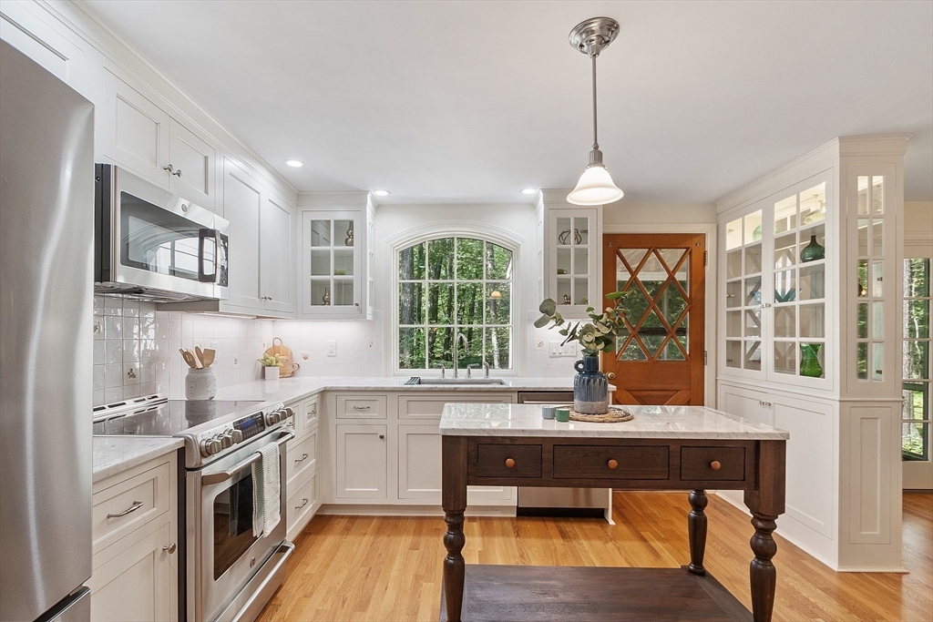 777 Depot Road Boxborough, MA 01719 - Photo 3 of 35