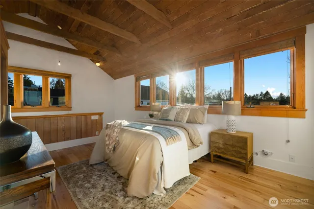 $1,250,000 | 2540 1st Avenue West, Seattle, WA 98119