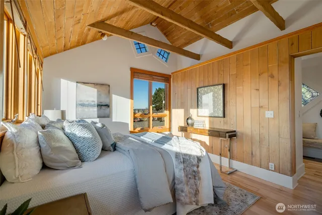 $1,250,000 | 2540 1st Avenue West, Seattle, WA 98119