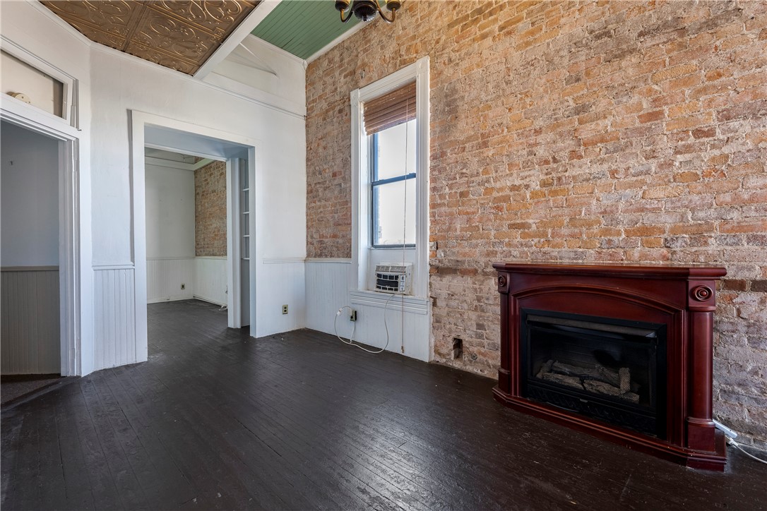 103 Holcomb Street, Unit 2 Springdale, AR 72764 - Photo 8 of 15 Gallery Image 8