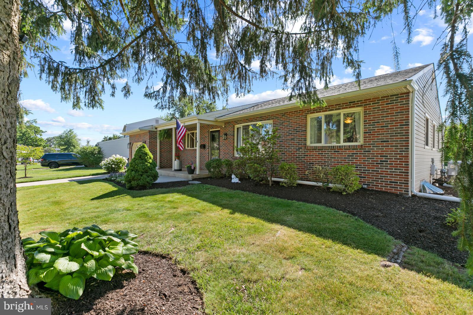 32 Bull Run Road Laurel Springs, NJ 08021 - Photo 3 of 30 Gallery Image 3