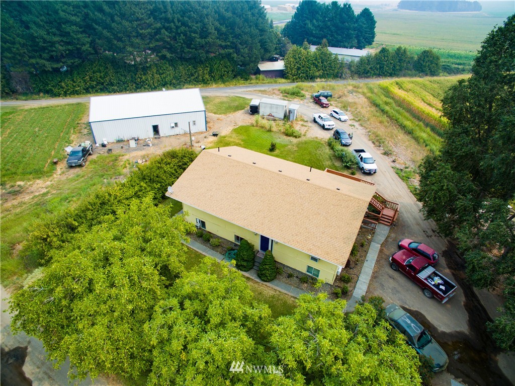 3956 L L.2 Road Northeast Moses Lake, WA 98837 - Photo 4 of 14 an aerial view of a house
