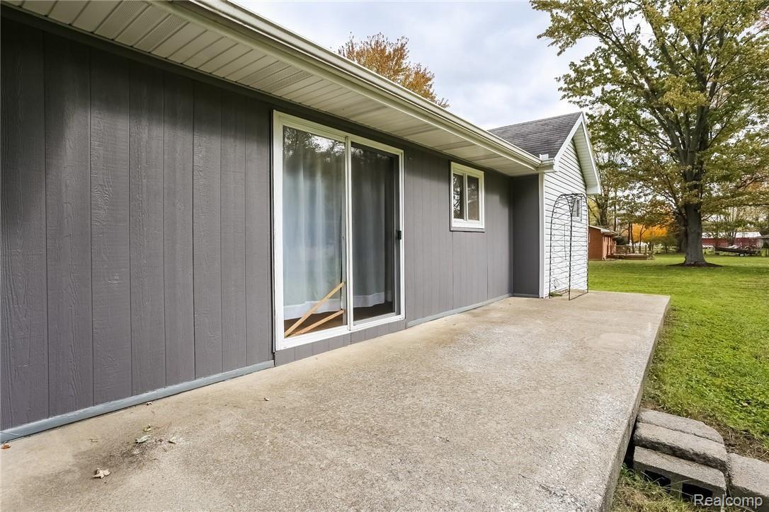 6281 West Vienna Road Clio, MI 48420 - Photo 32 of 37 033-photo-rear-view-6464951.jpg