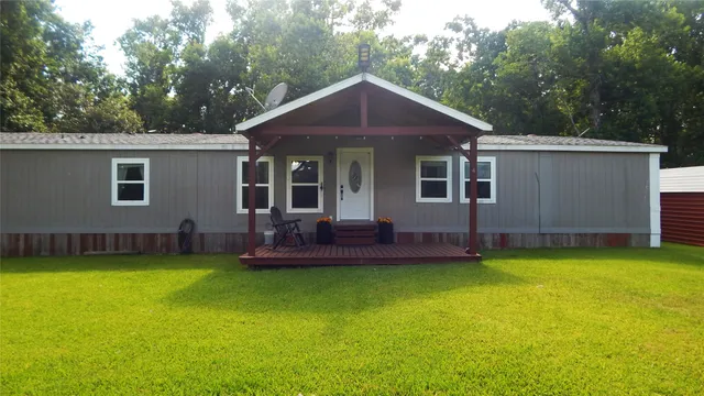 a view of outdoor space yard and patio