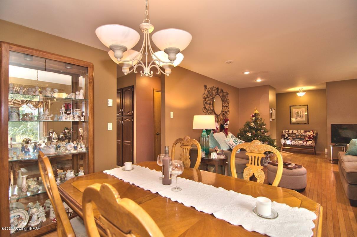 425 Ridge Circle Cresco, PA 18326 - Photo 13 of 58 Dining Room