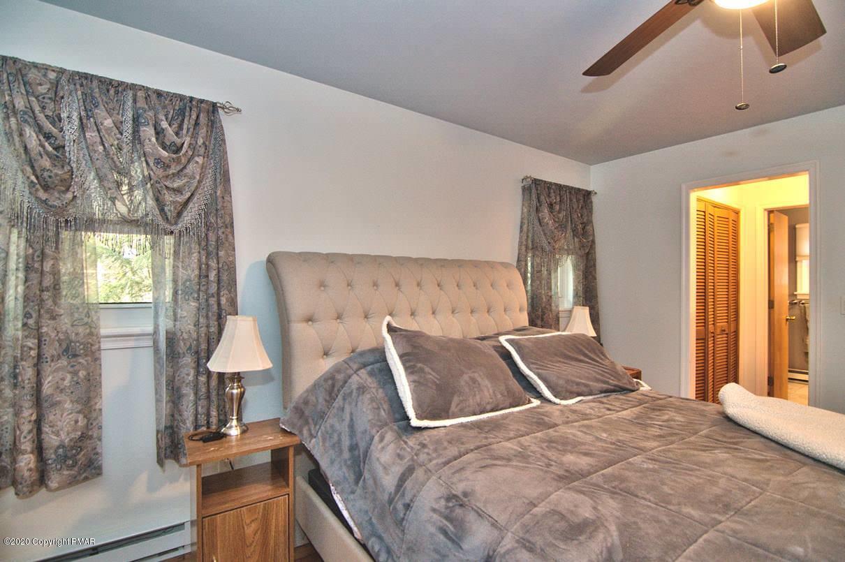425 Ridge Circle Cresco, PA 18326 - Photo 24 of 58 Master bedroom