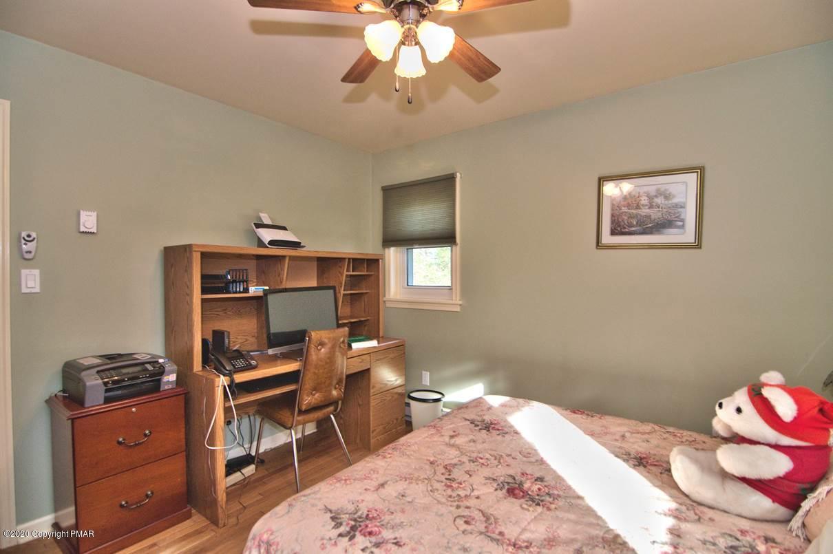 425 Ridge Circle Cresco, PA 18326 - Photo 30 of 58 Bedroom 3