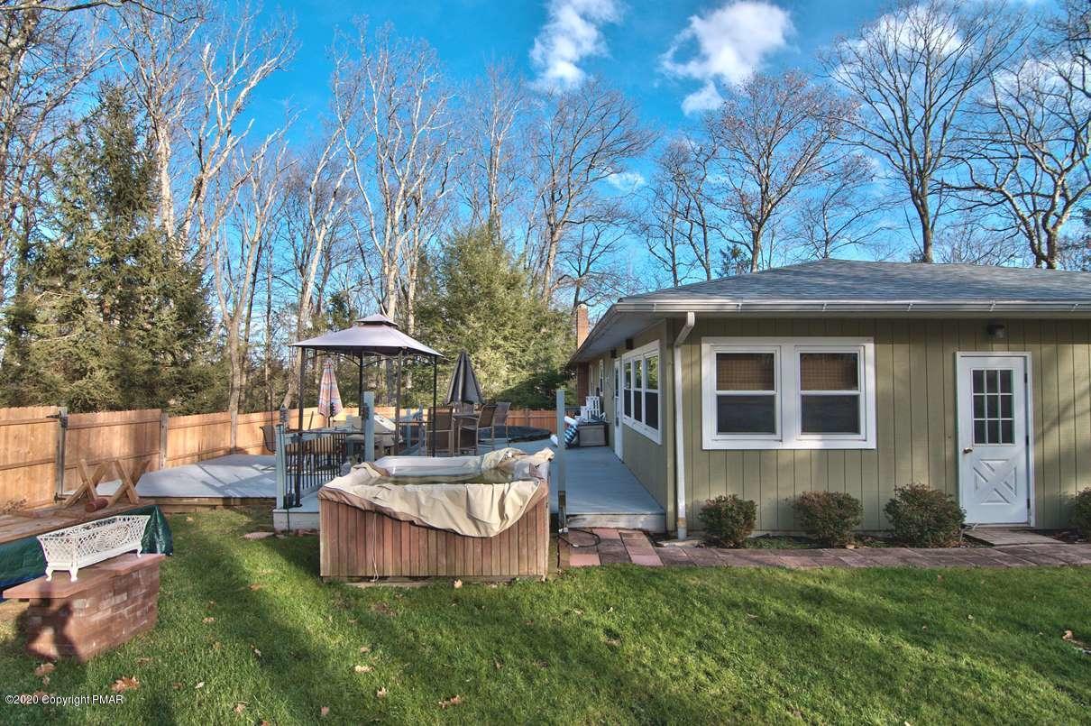 425 Ridge Circle Cresco, PA 18326 - Photo 44 of 58 Fenced in area