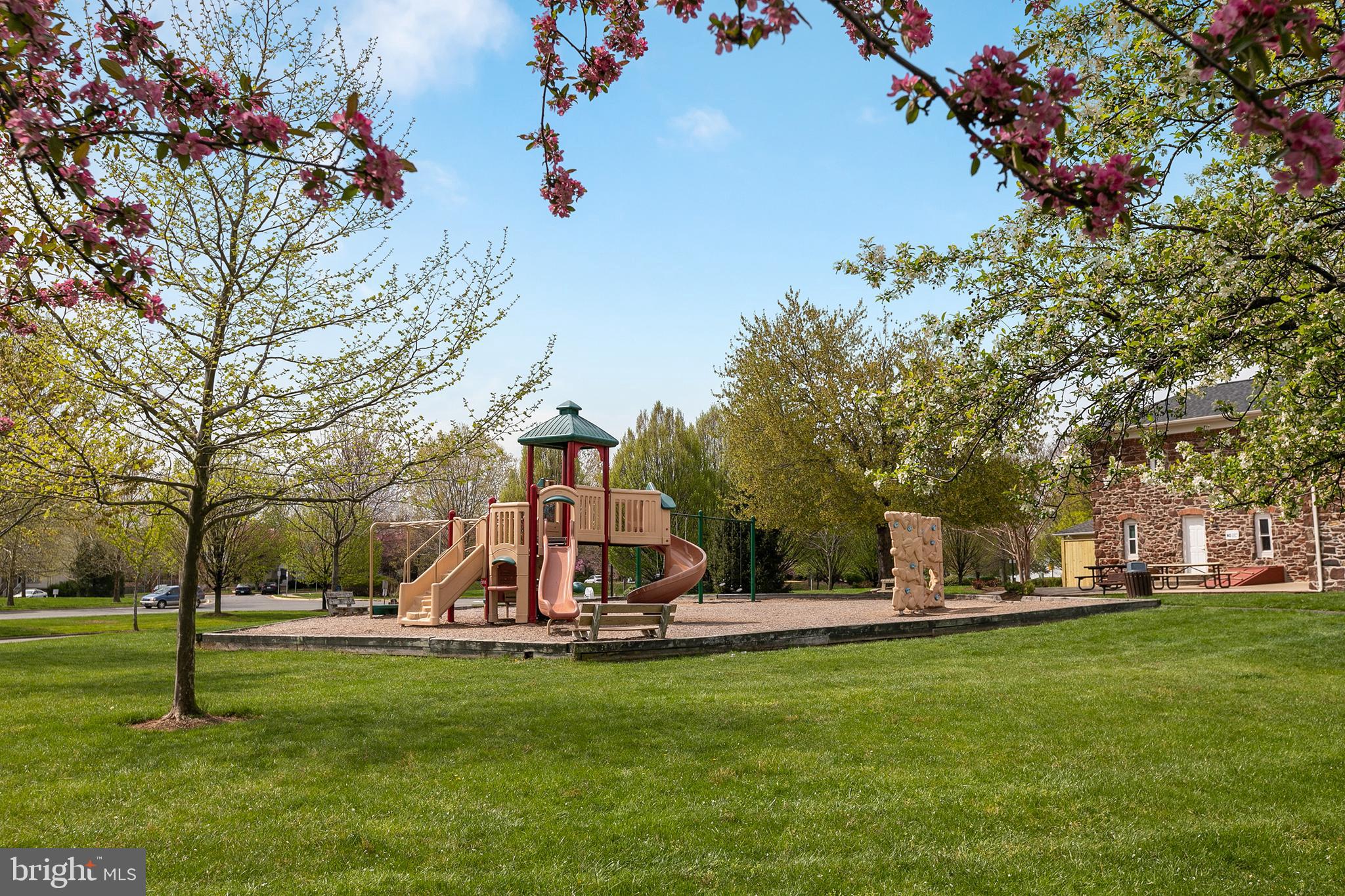 504 Jared Square Northeast Leesburg, VA 20176 - Photo 36 of 40