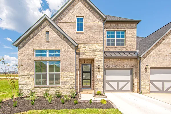 $639,990 | 153 Peninsula Point Drive, Montgomery, TX 77356