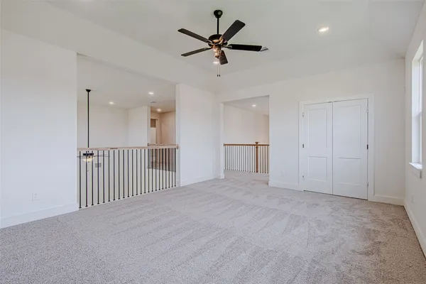 $639,990 | 153 Peninsula Point Drive, Montgomery, TX 77356