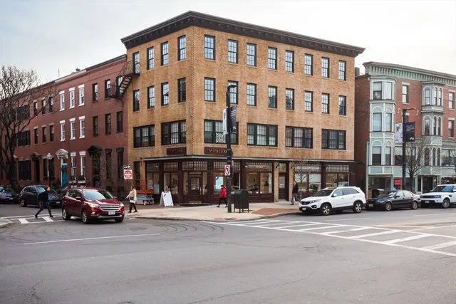 $4,100 | 534 Tremont Street, Unit 4, Boston, MA 02118