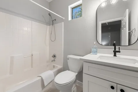 $365,000 | 7501 Shadowridge Run, Unit 119, Austin, TX 78749