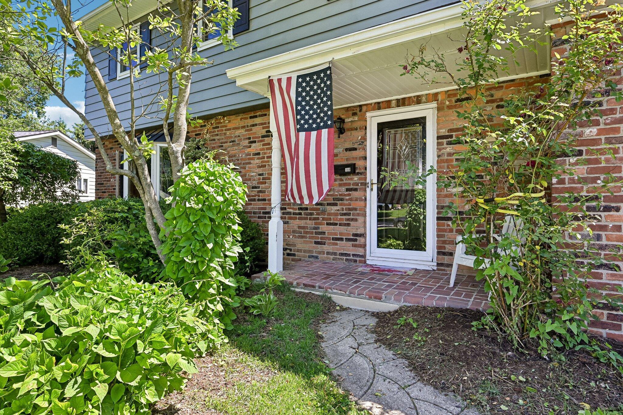 188 Storington Road Westerville, OH 43081 - Photo 4 of 49