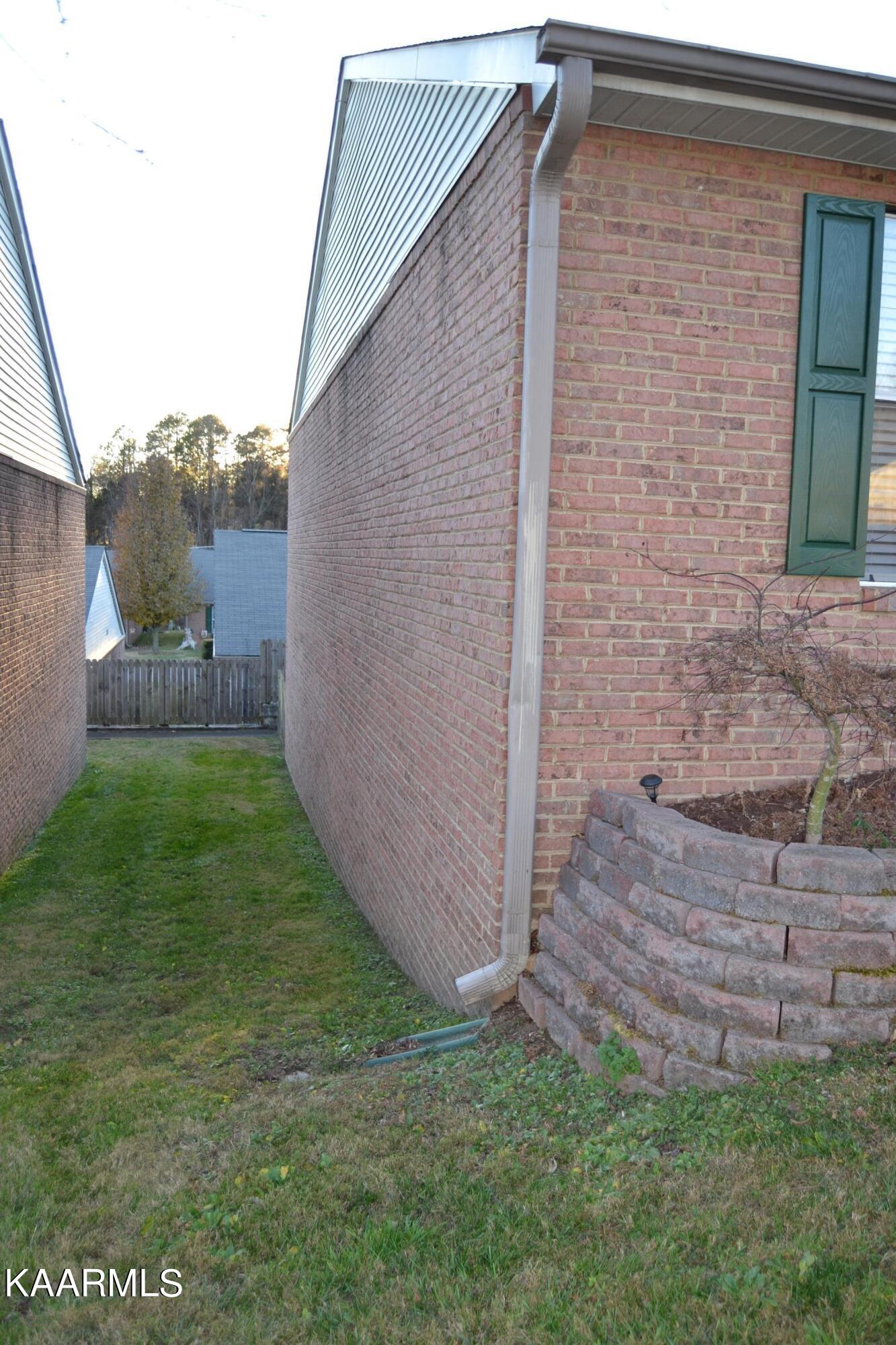 8036 Stablegate Way Powell, TN 37849 - Photo 2 of 8 side of house