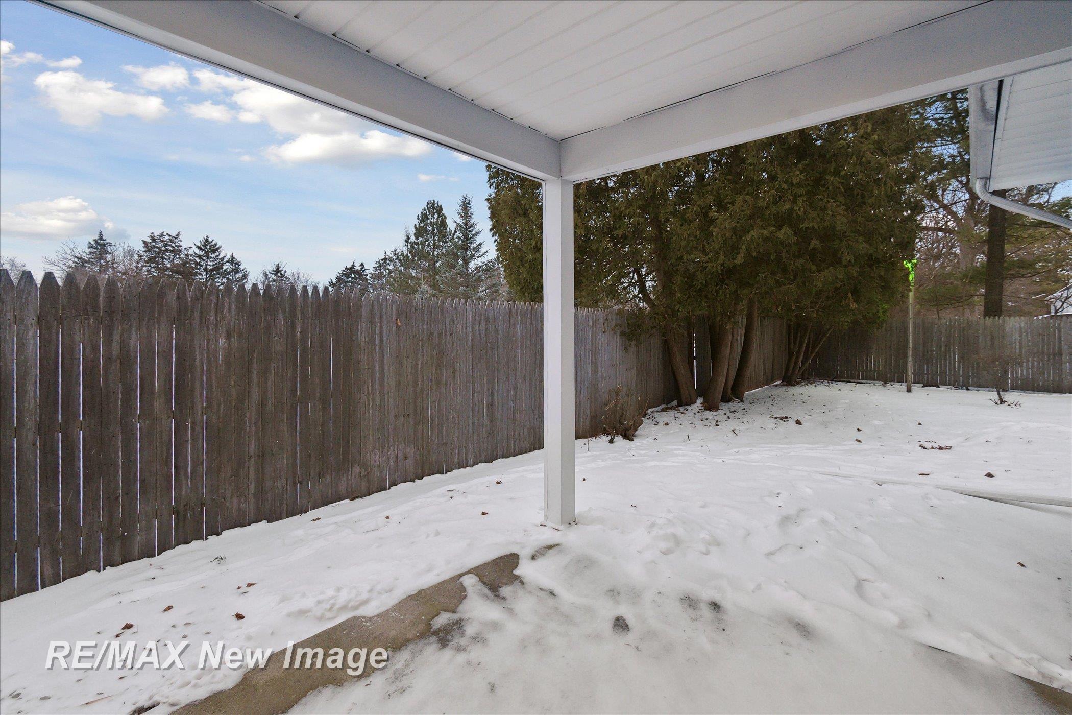 580 Rustic Road Saginaw, MI 48604 - Photo 31 of 34 50165011-e6e0ba17-5a48-4d18-a7c8-4f691c3c54e5.JPG