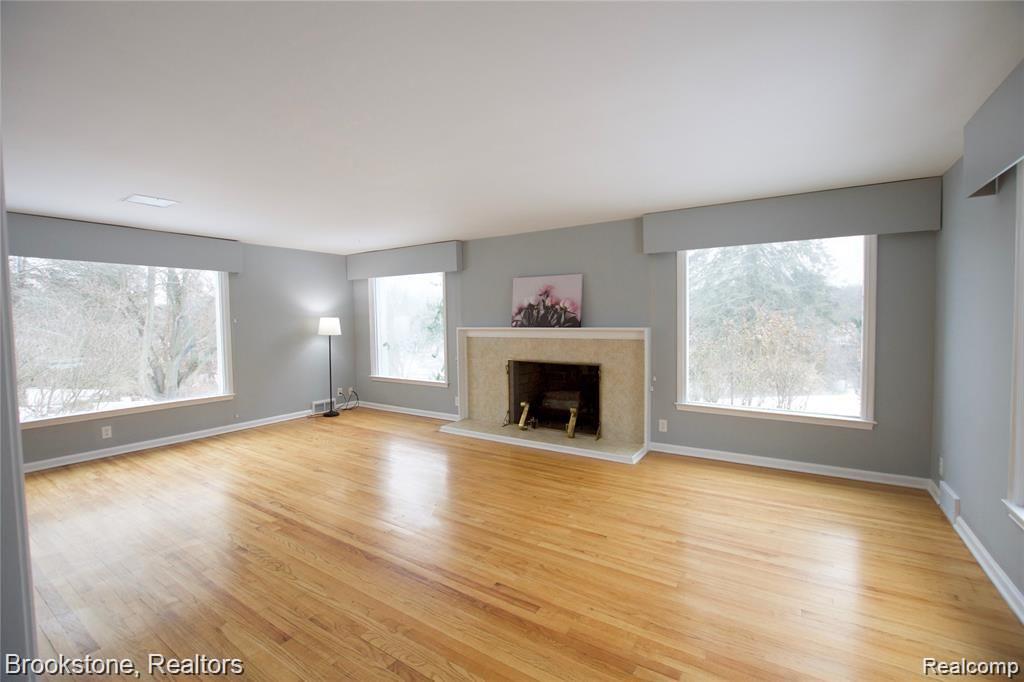 31315 Franklin Road Franklin, MI 48025 - Photo 4 of 40
