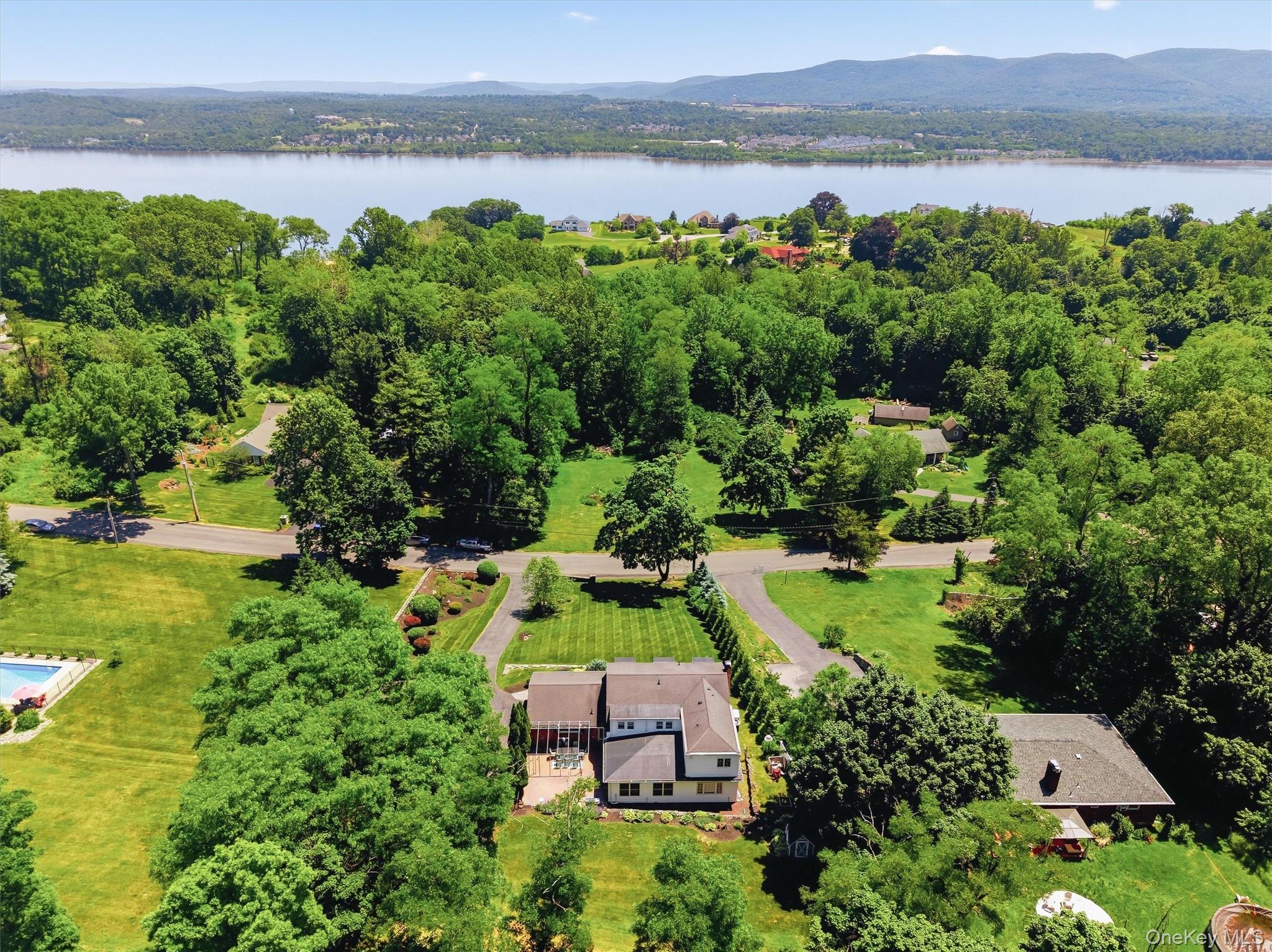 23 Sloane Road Newburgh, NY 12550 - Photo 2 of 11